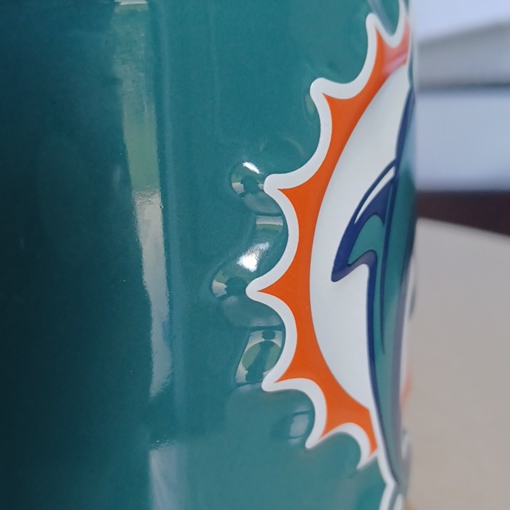 NFL Miami Dolphins Vintage 3D Sculpted Ultima 16 Oz Coffee Mug - Picture 8 of 13
